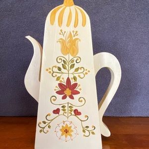 Vintage wooden teapot silk flower vase